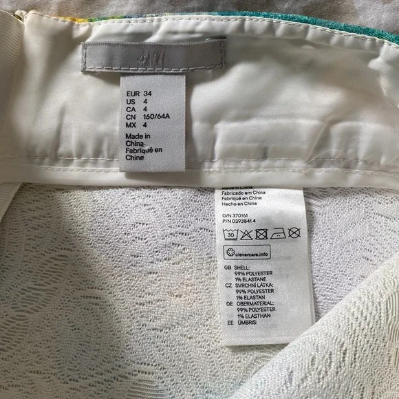 H&M skirts - Picture 5 of 5